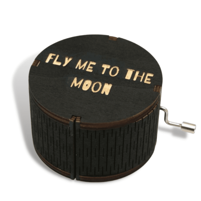 Speldosa fly me to the moon